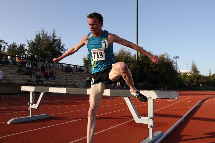 2010 Stanford Invite-College-154.JPG - 2010 Stanford Invitational, March 26-27, Cobb Track and Angell Field, Stanford,CA.